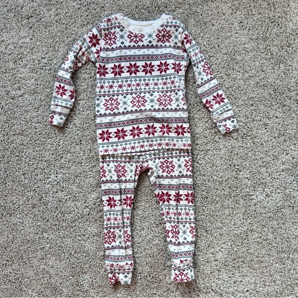 Carter's Little Planet Red & White Snowflake Pajama Set ChristmaSize 18 months